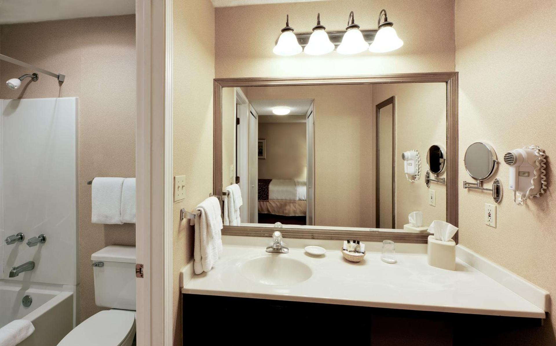 Hawthorn Extended Stay by Wyndham Dayton photo 8