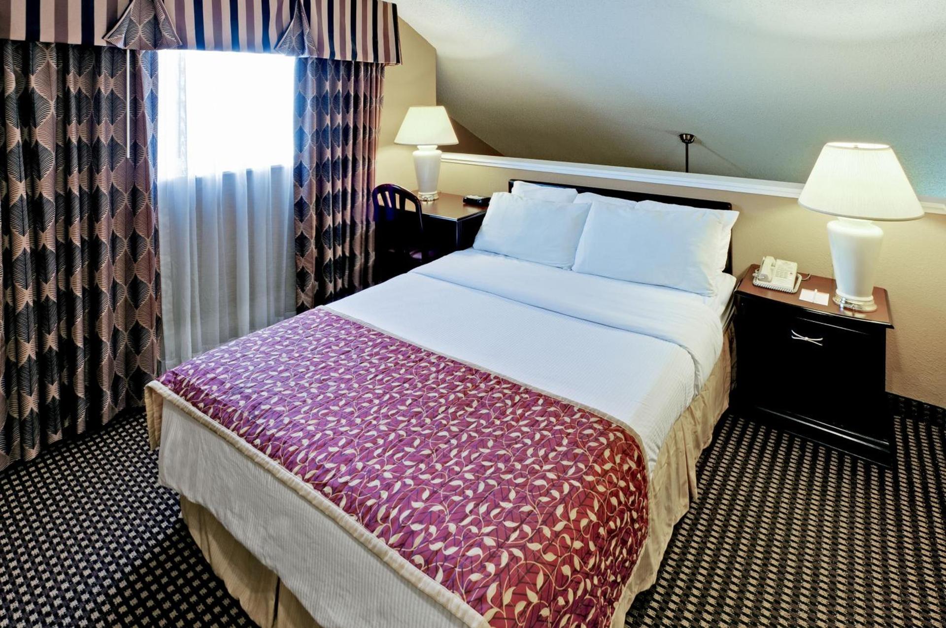Hawthorn Extended Stay by Wyndham Dayton photo 10