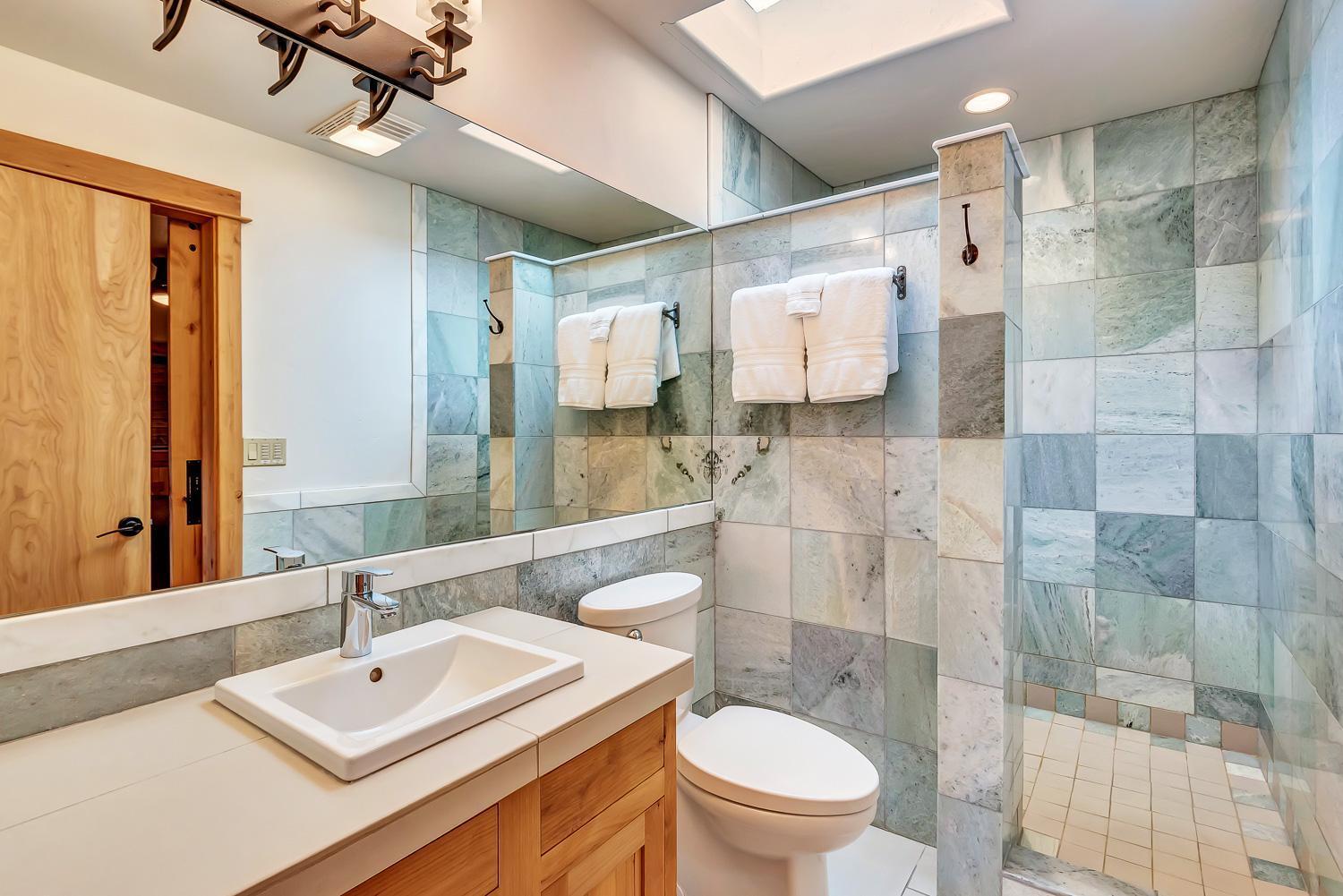 Wall Street Suites photo 35