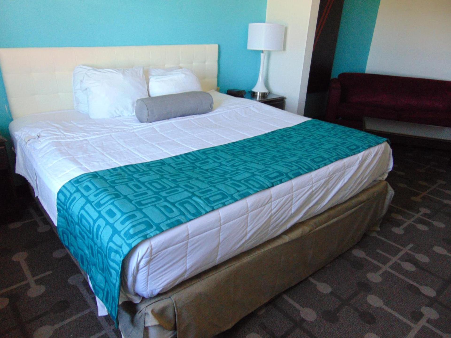 Howard Johnson by Wyndham Lubbock TX photo 32