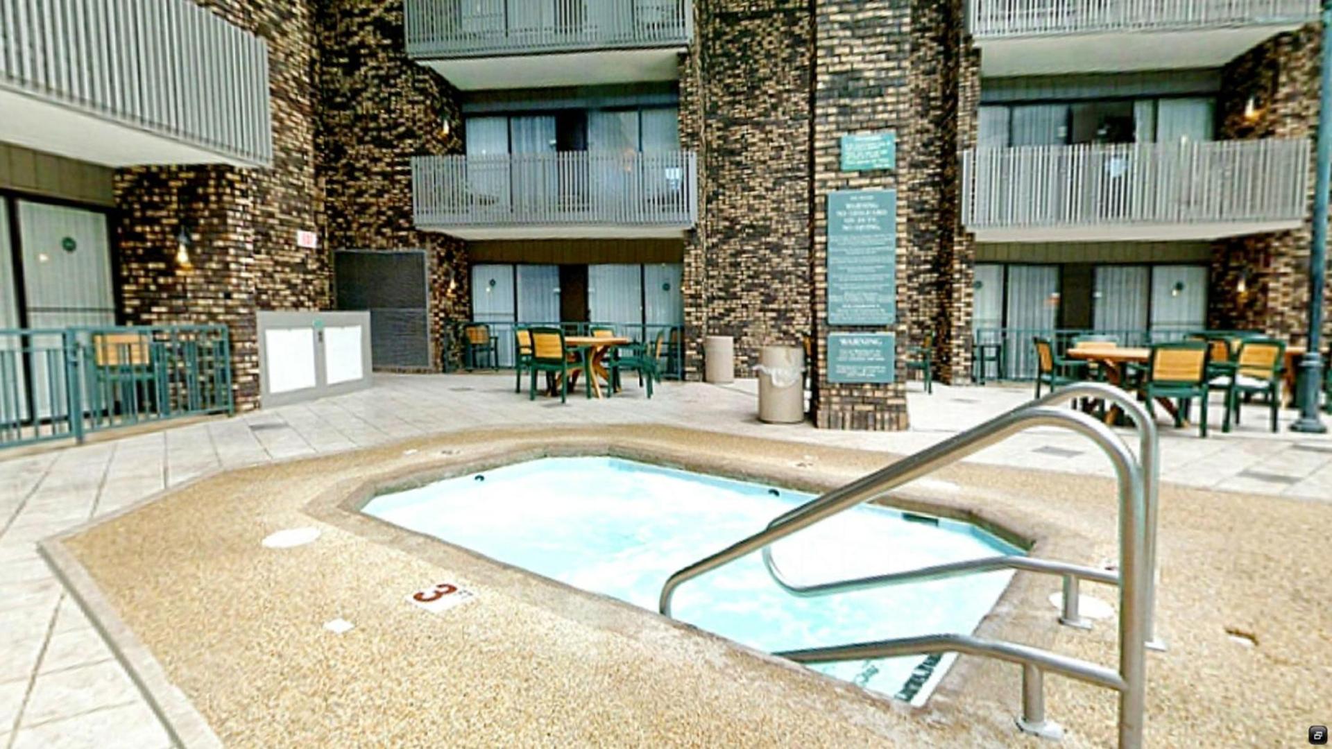 Bismarck Hotel and Conference Center photo 5