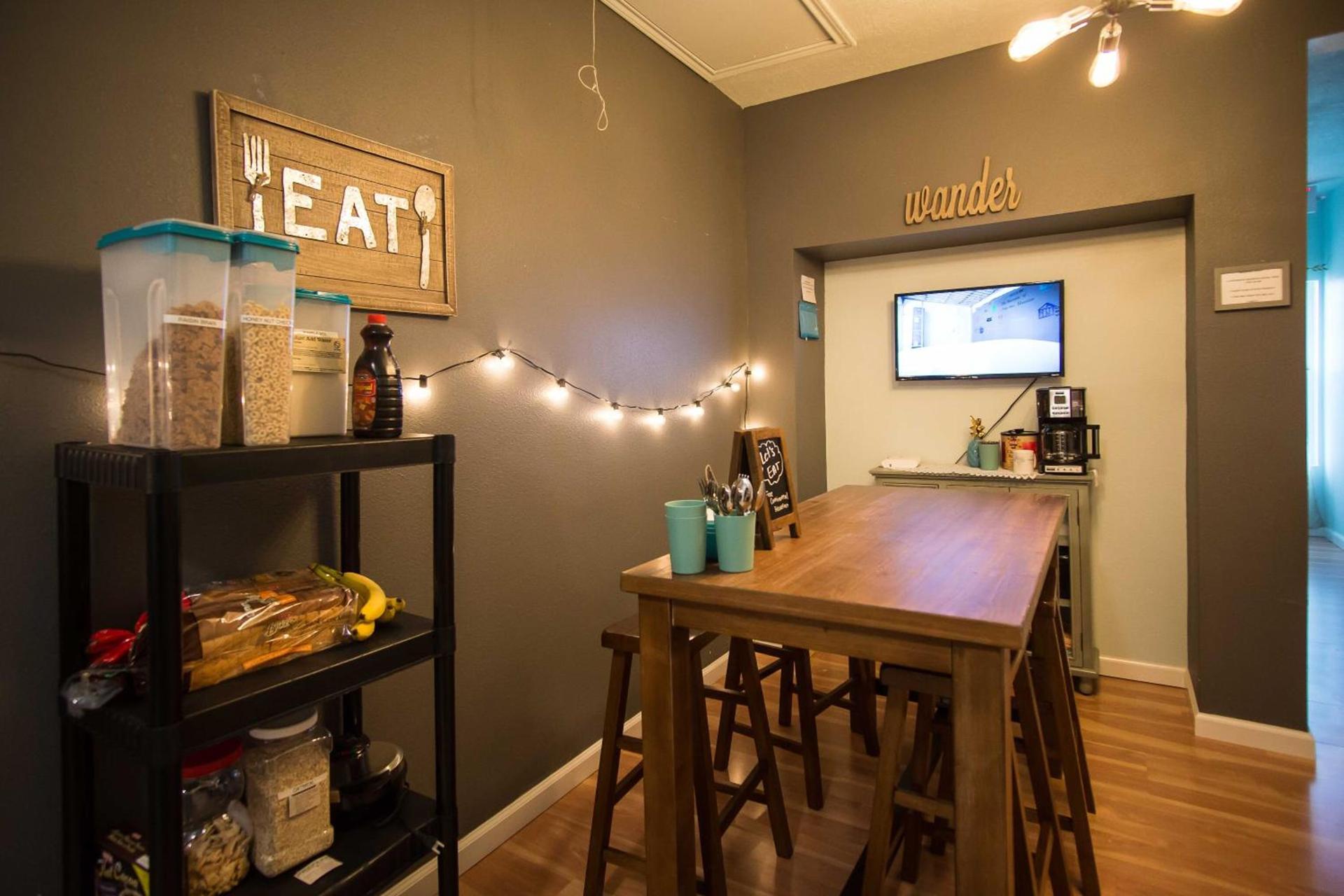Wanderstay Houston Hostel photo 48