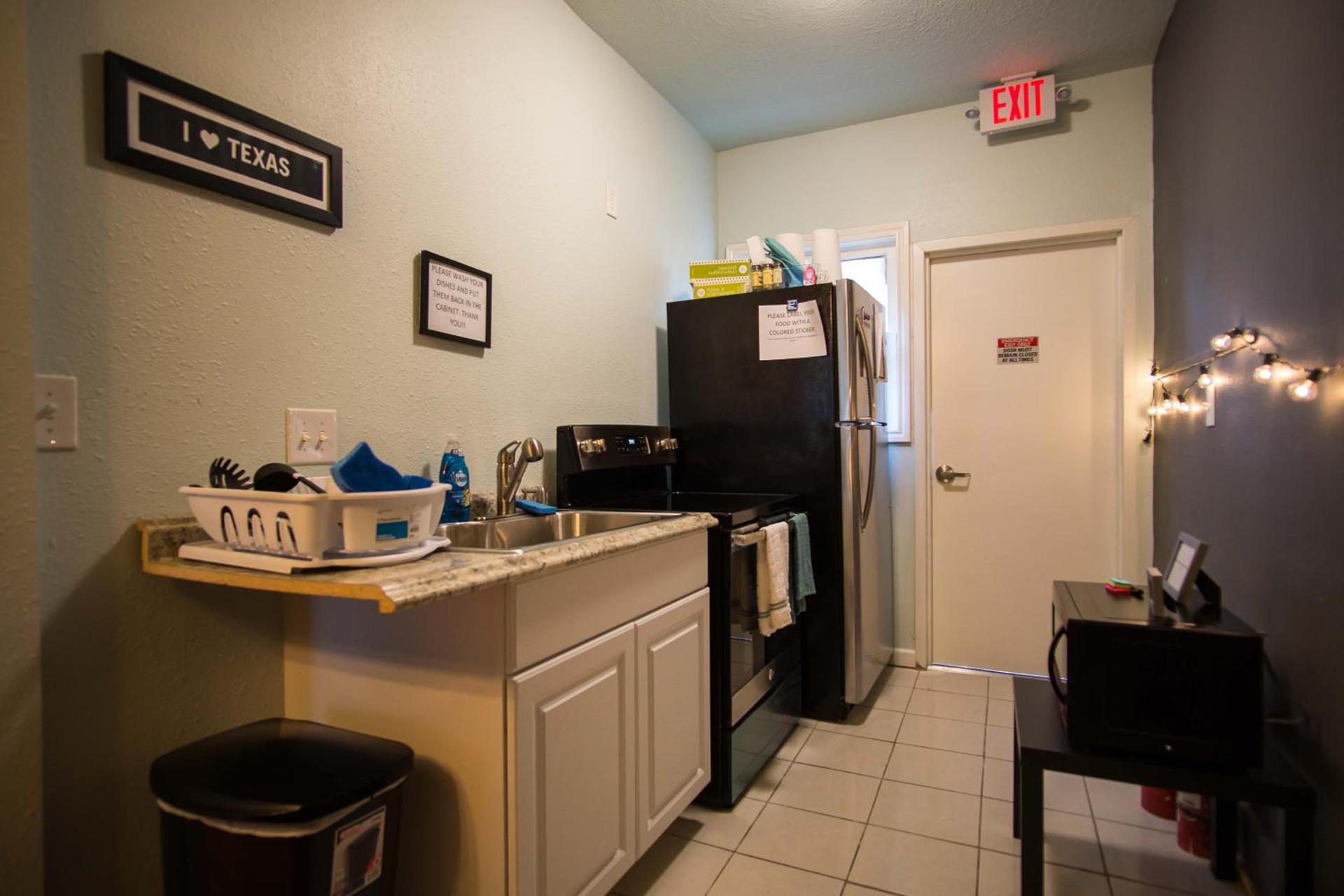 Wanderstay Houston Hostel photo 35