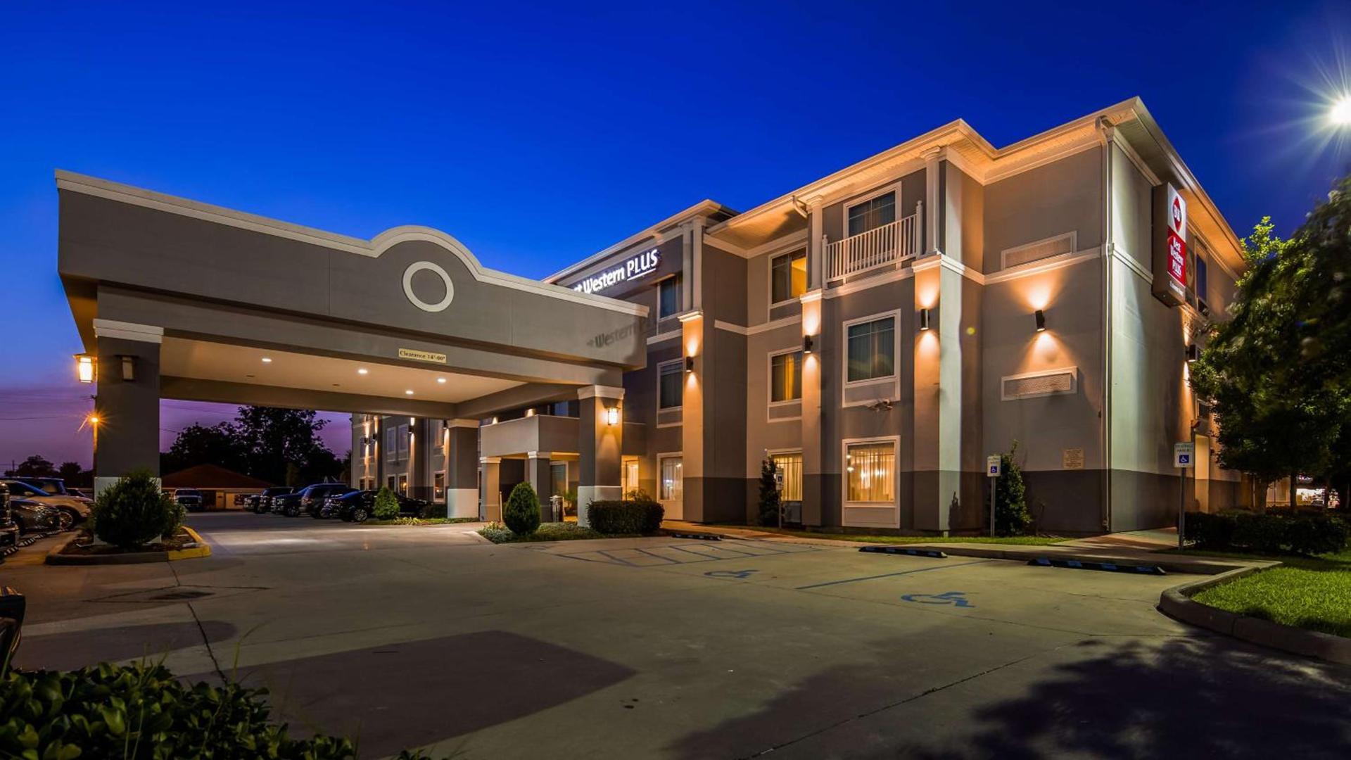 Best Western Plus Chalmette Hotel photo 1