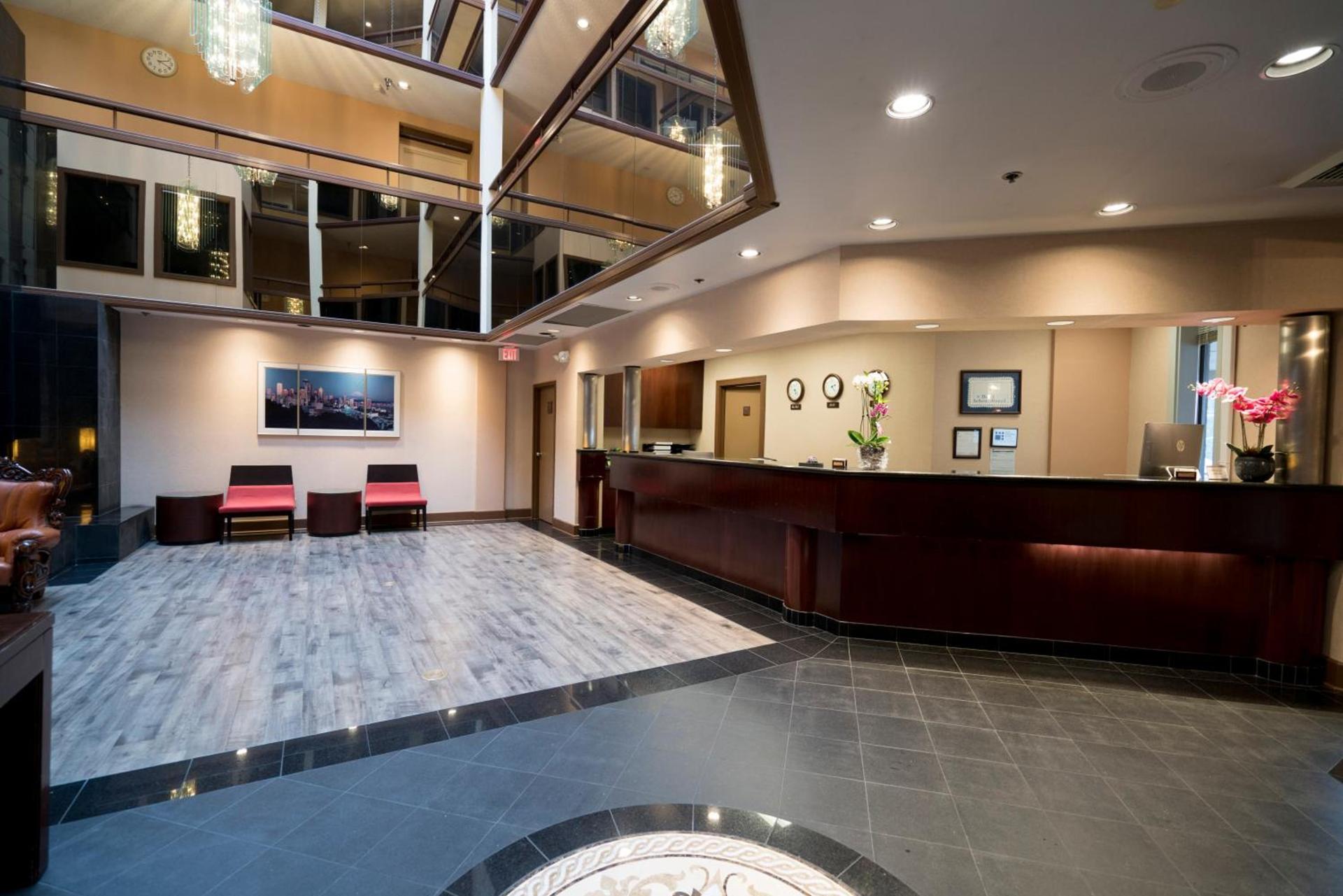 Hotel International photo 10