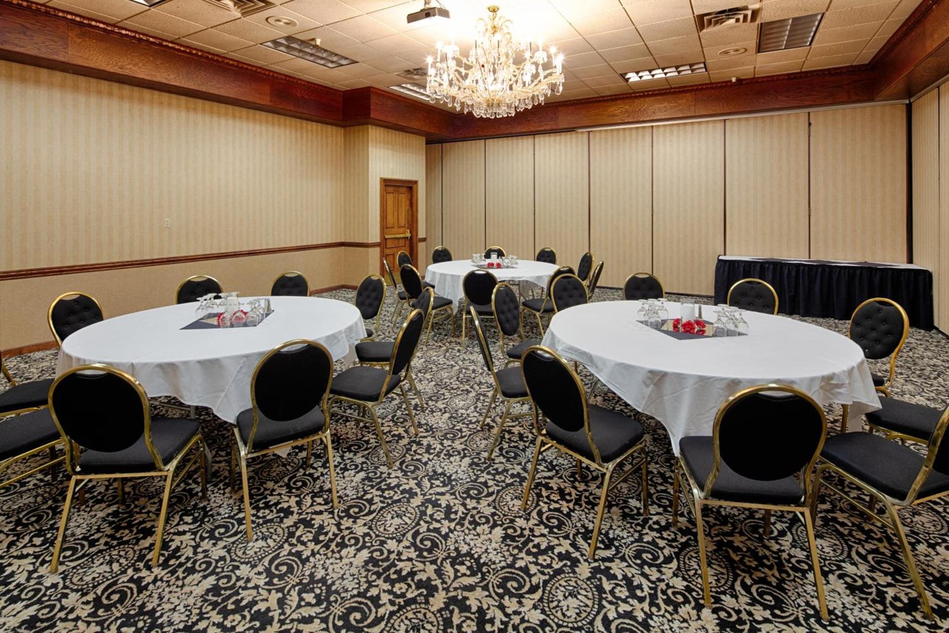 Red Lion Hotel Pocatello photo 17