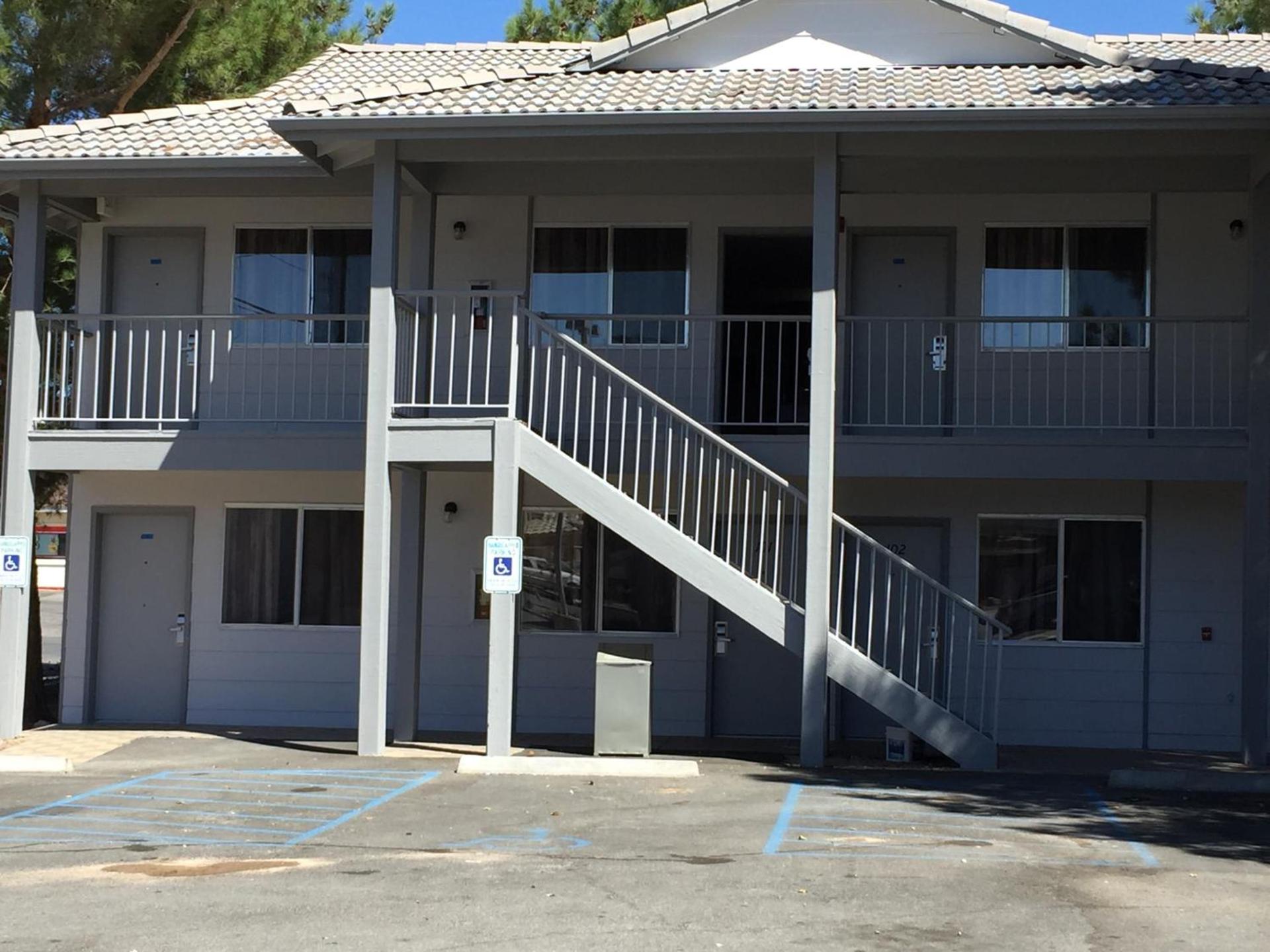 Exchange Club Motel photo 5