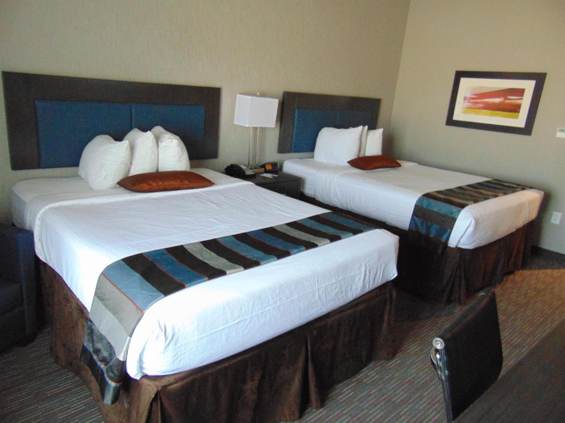 Wingate by Wyndham Lubbock photo 7