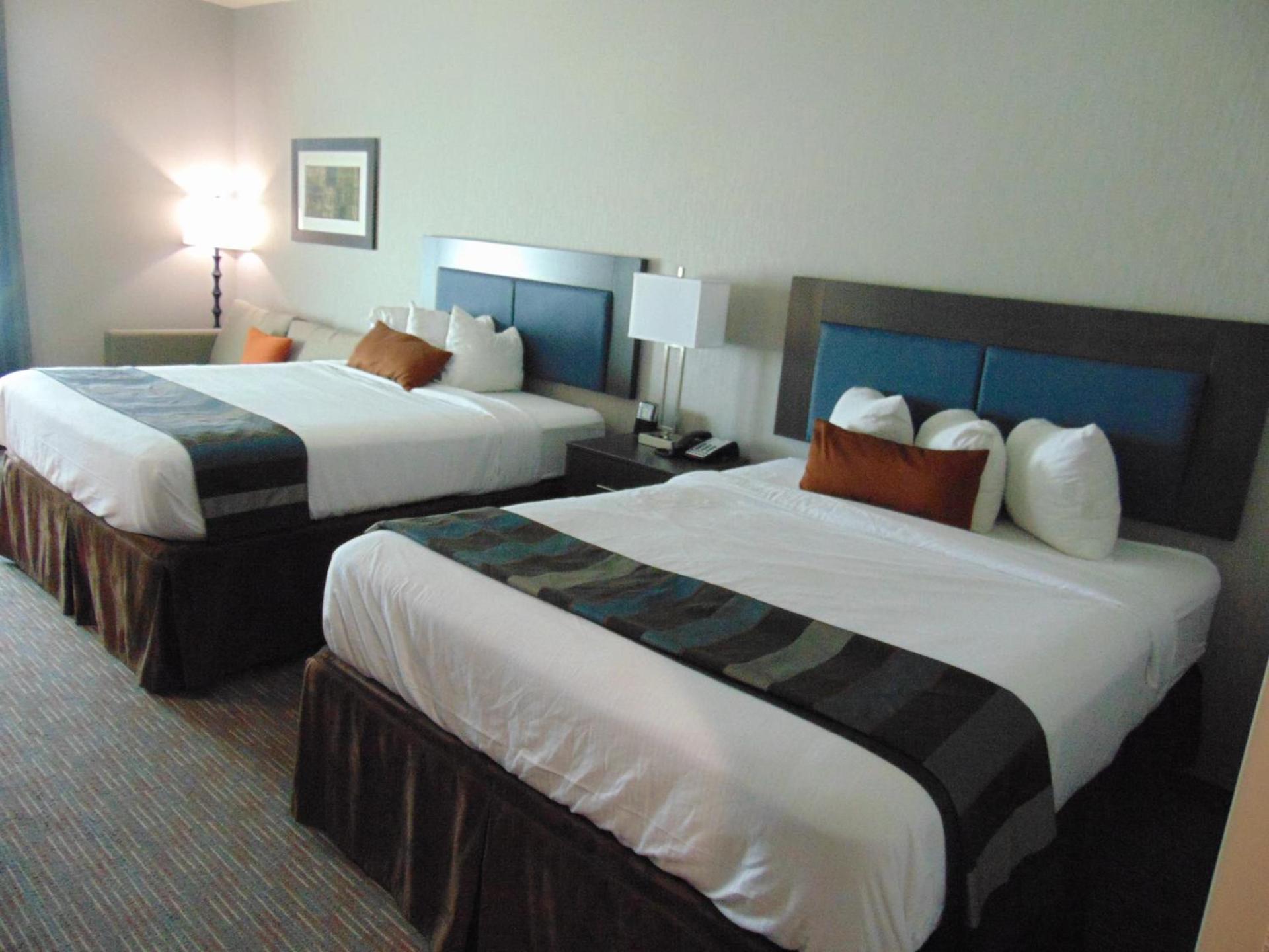 Wingate by Wyndham Lubbock photo 3