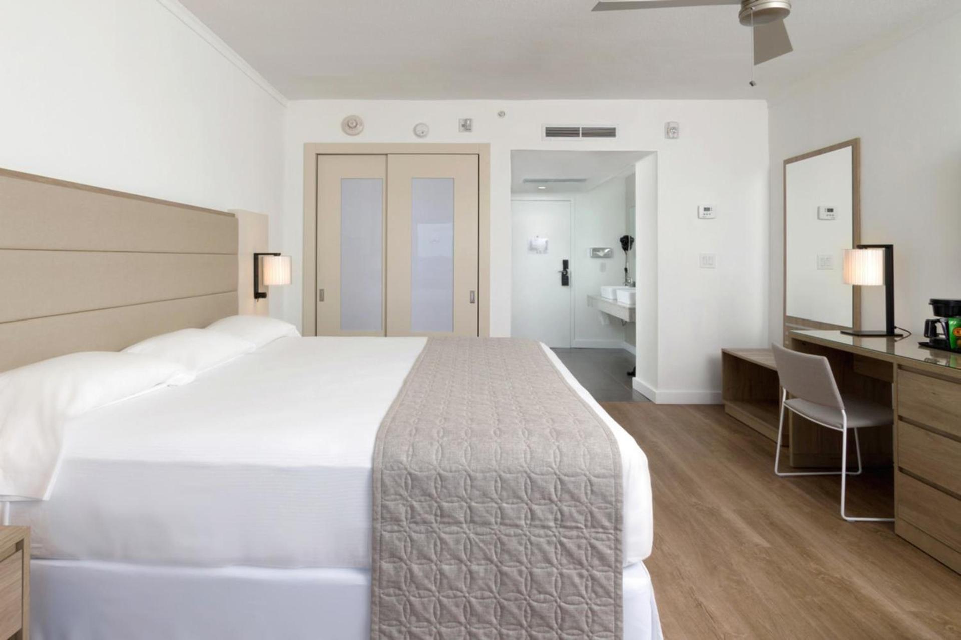 Riu Plaza Miami Beach photo 24