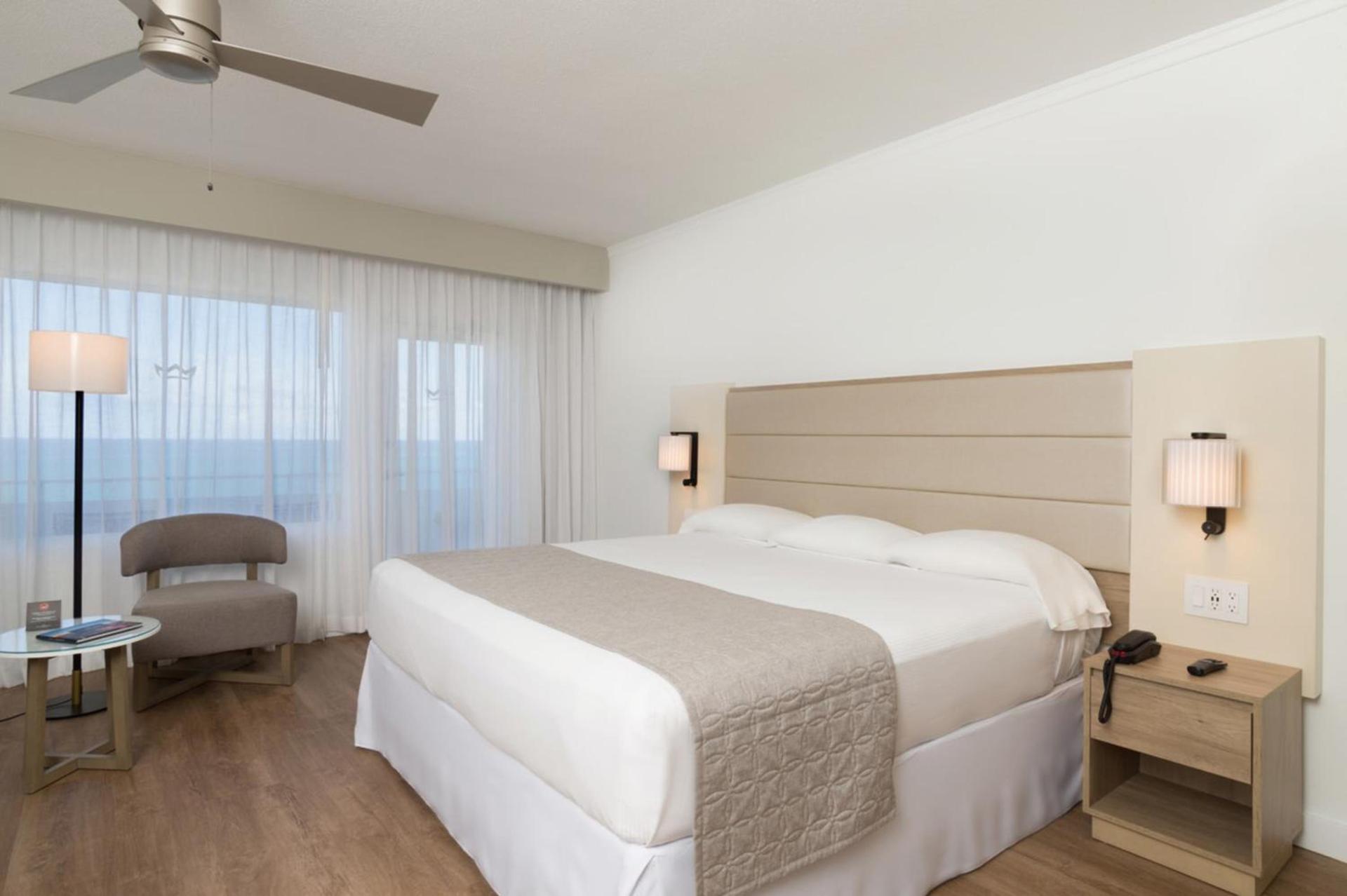 Riu Plaza Miami Beach photo 25