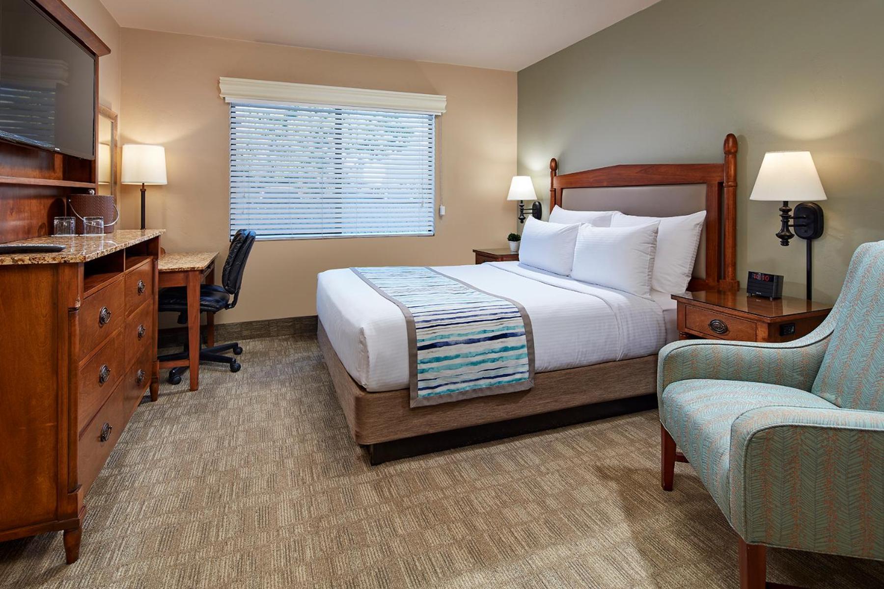 Glorietta Bay Inn photo 15
