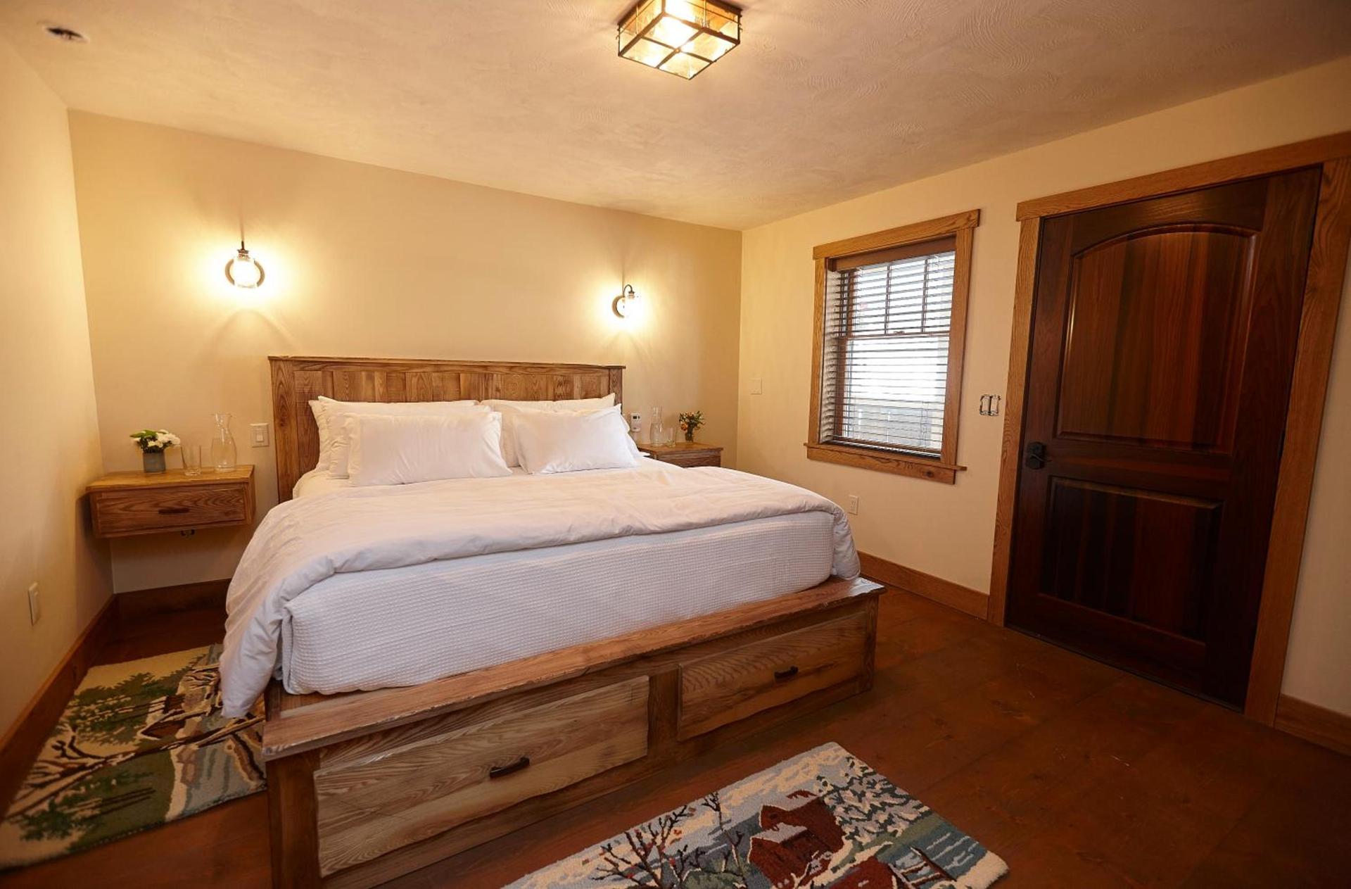 Seesaw's Lodge photo 50