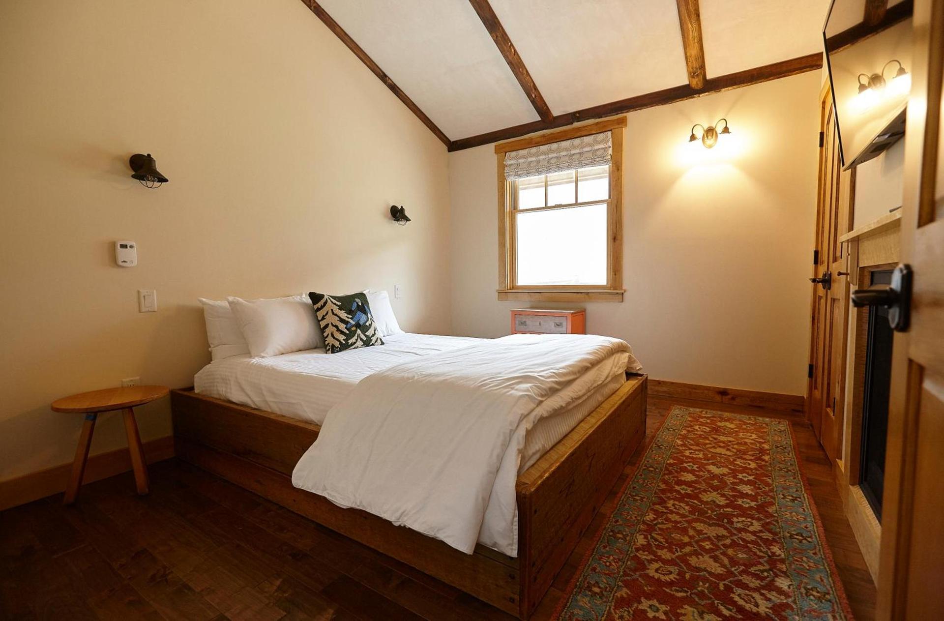 Seesaw's Lodge photo 72