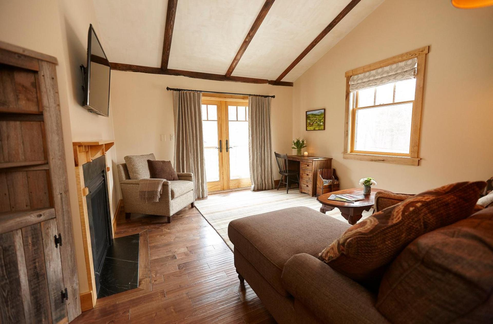 Seesaw's Lodge photo 71