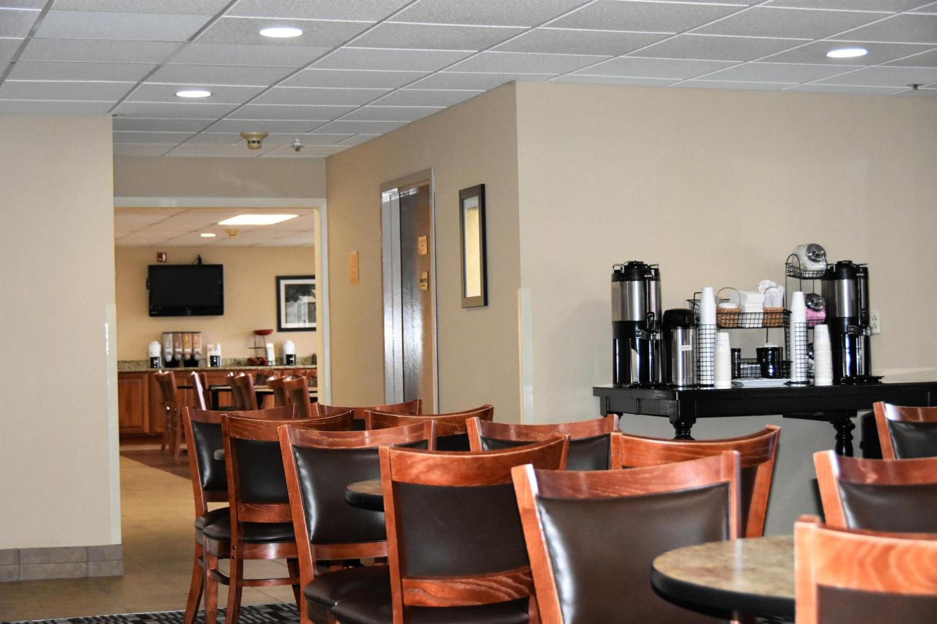 Ramada by Wyndham Pigeon Forge North photo 49