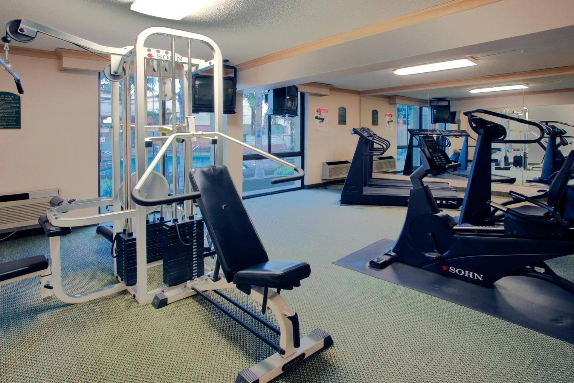 Wyndham Visalia photo 26