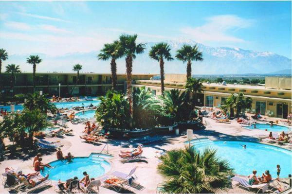 Desert Hot Springs Spa Hotel photo 6
