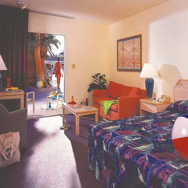 Desert Hot Springs Spa Hotel photo 12