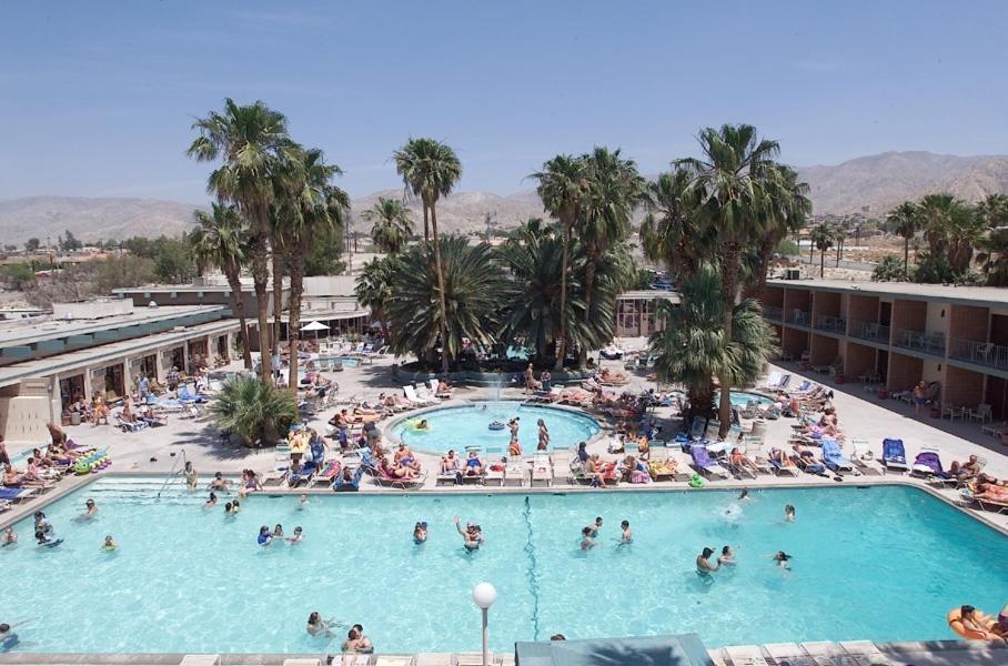 Desert Hot Springs Spa Hotel photo 4