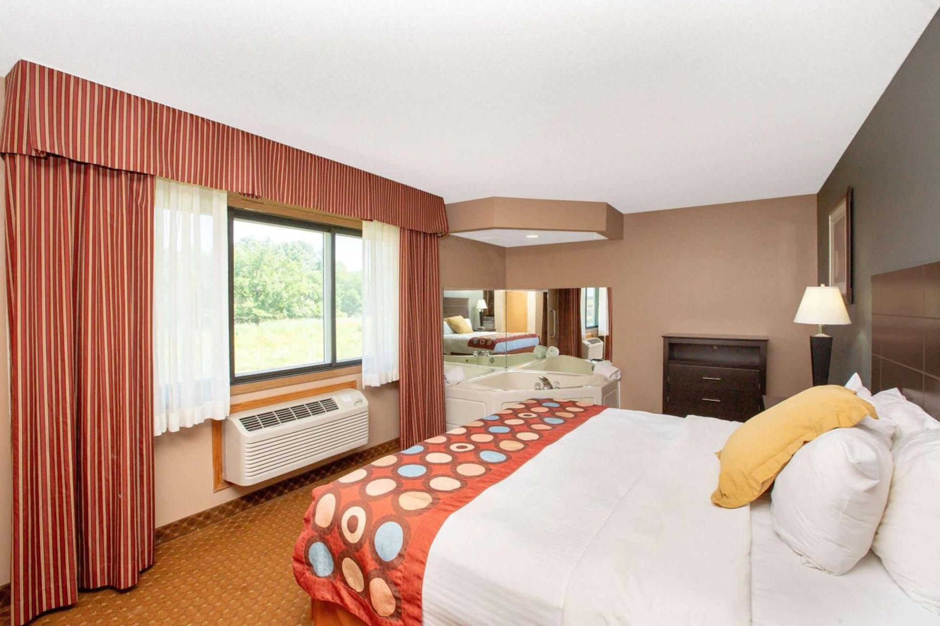 AmericInn by Wyndham Coralville photo 15
