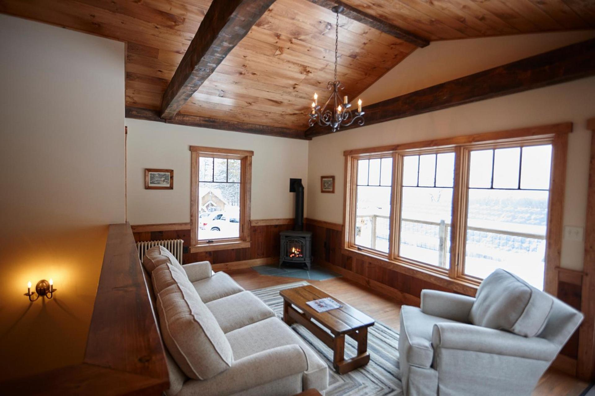 Seesaw's Lodge photo 35
