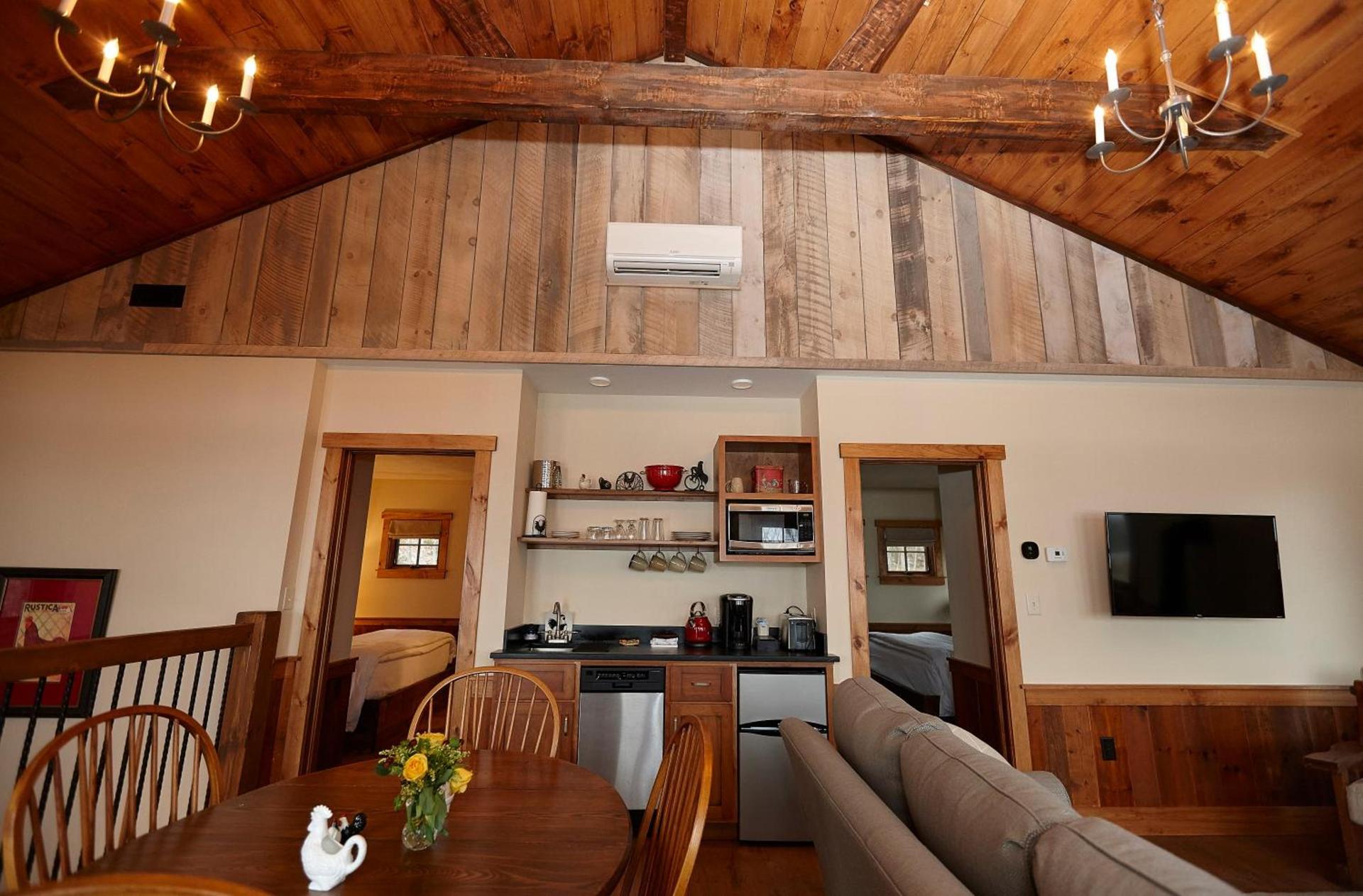 Seesaw's Lodge photo 23
