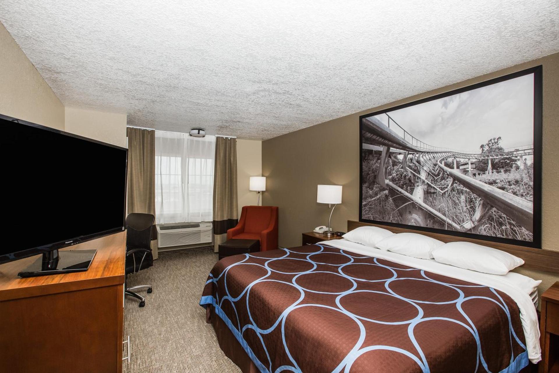 Super 8 by Wyndham Altoona photo 29