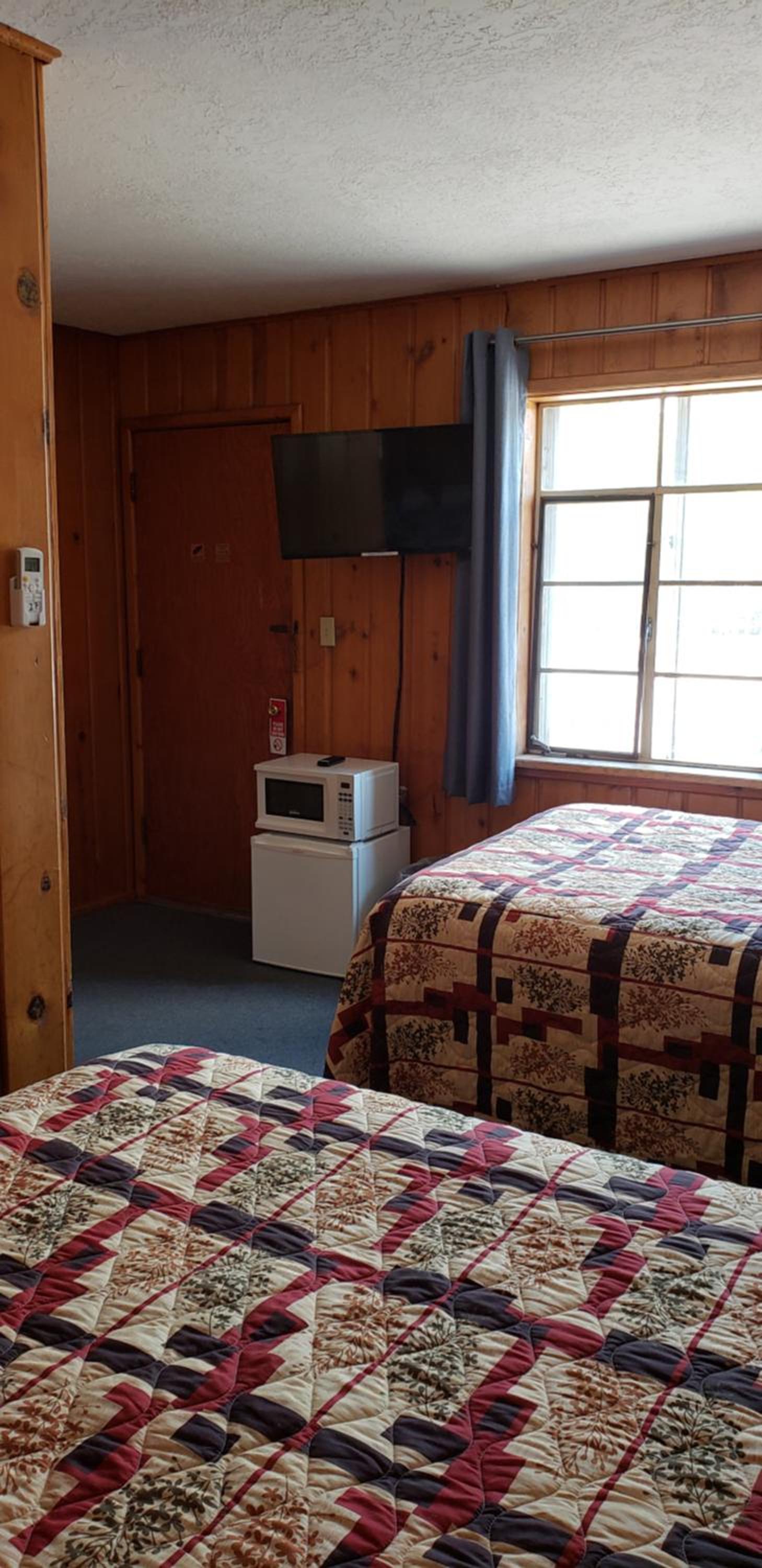 Caribou Lodge and Motel photo 25