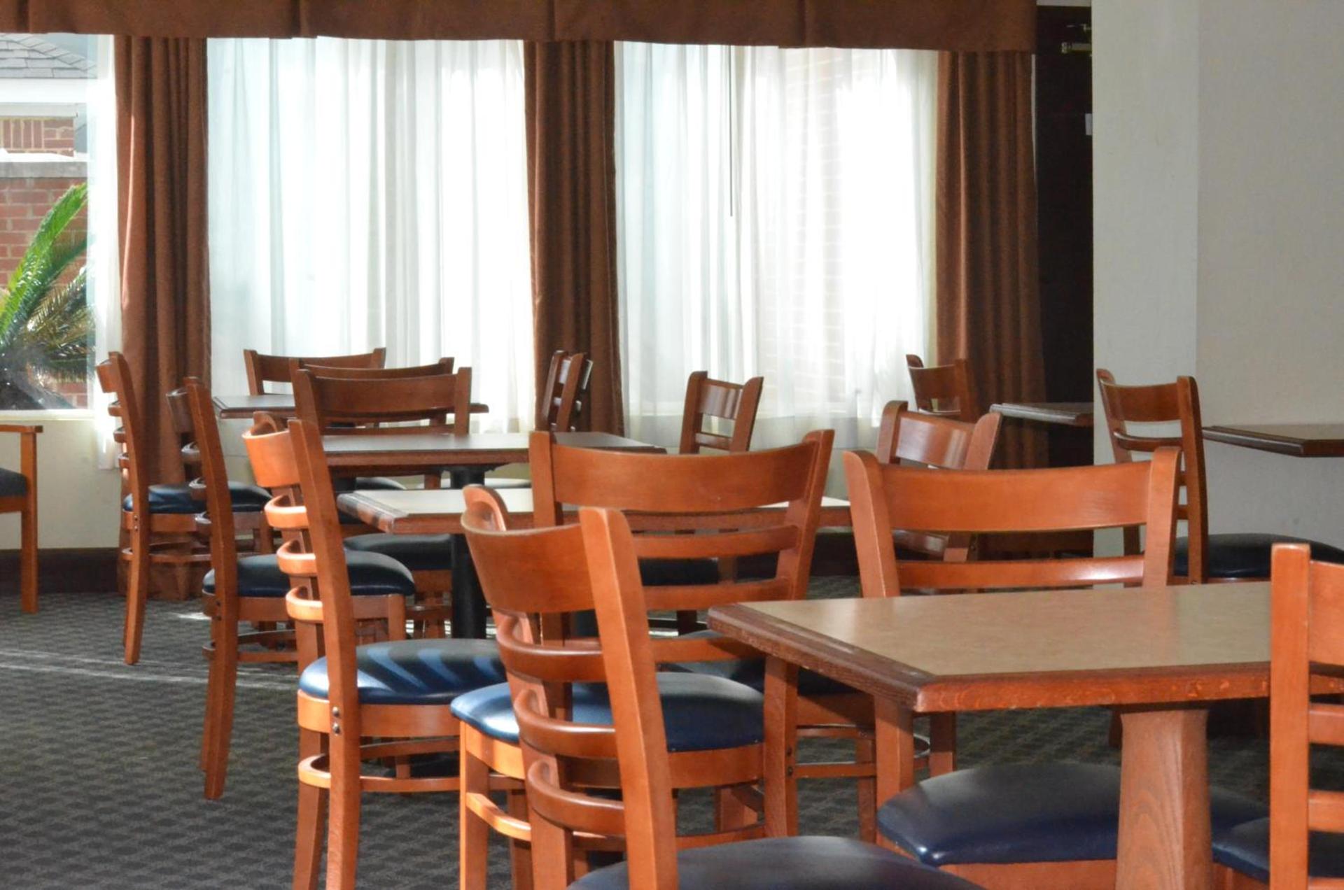 Home Inn & Suites photo 6