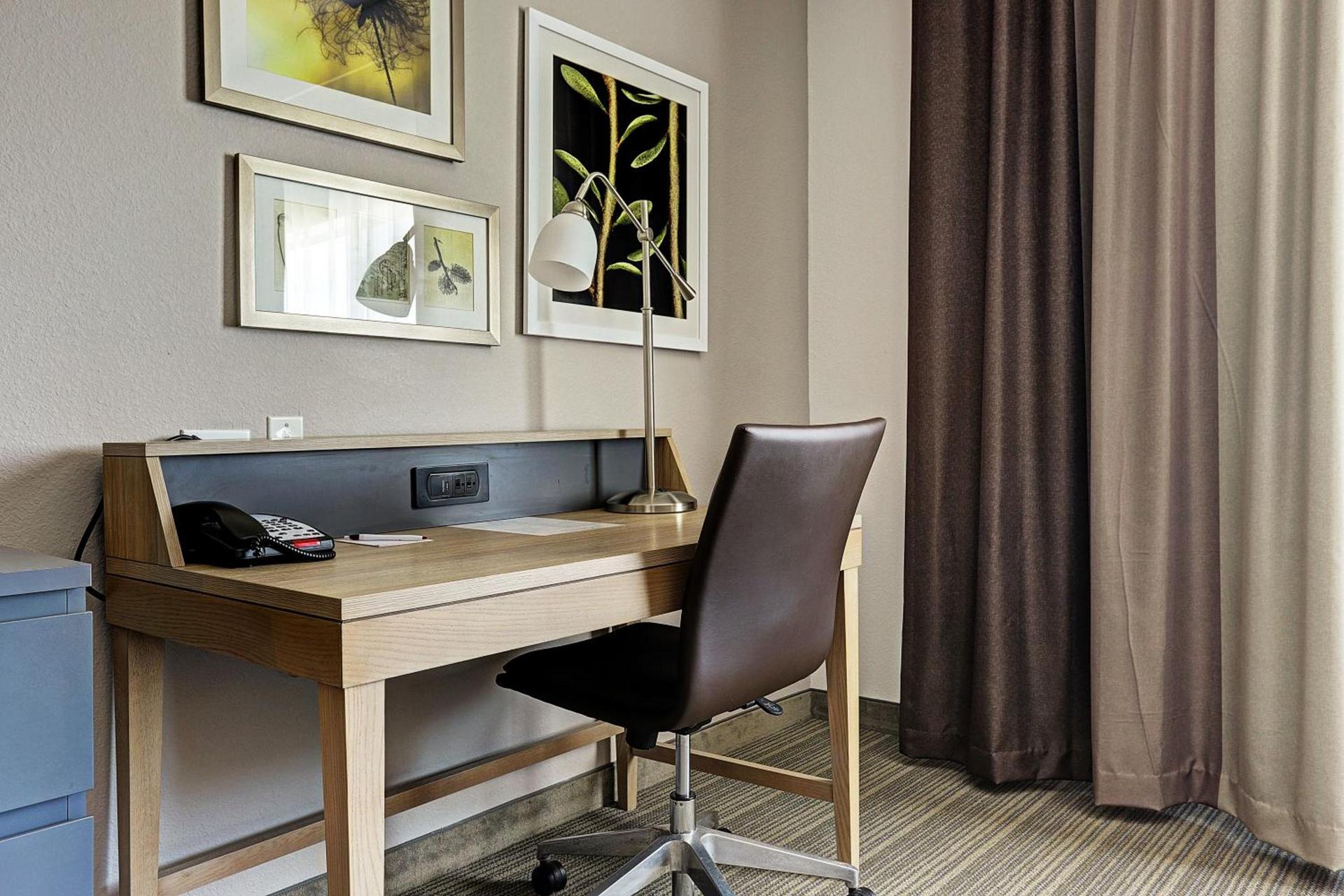 Garner Hotel Houston - Westheimer by IHG photo 22