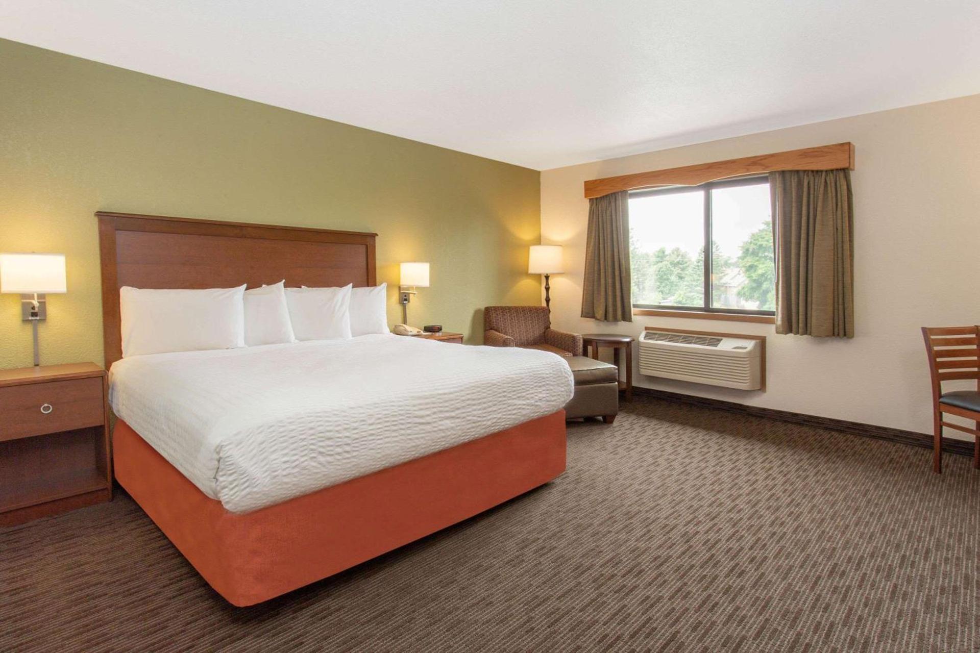 AmericInn by Wyndham Calumet photo 24