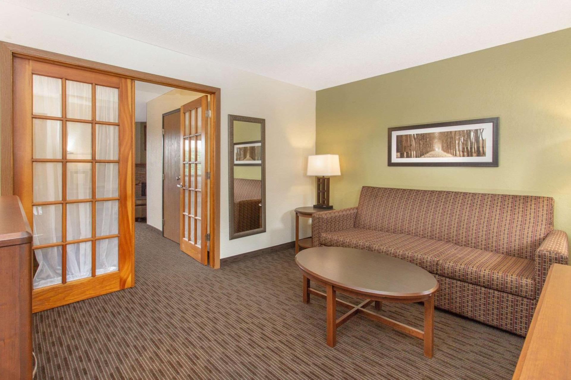 AmericInn by Wyndham Calumet photo 62
