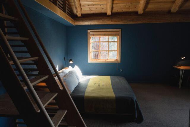 The Suttle Lodge & Boathouse photo 34