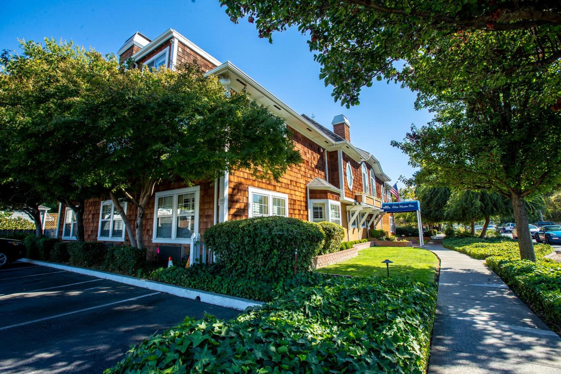 Elm House Inn photo 1