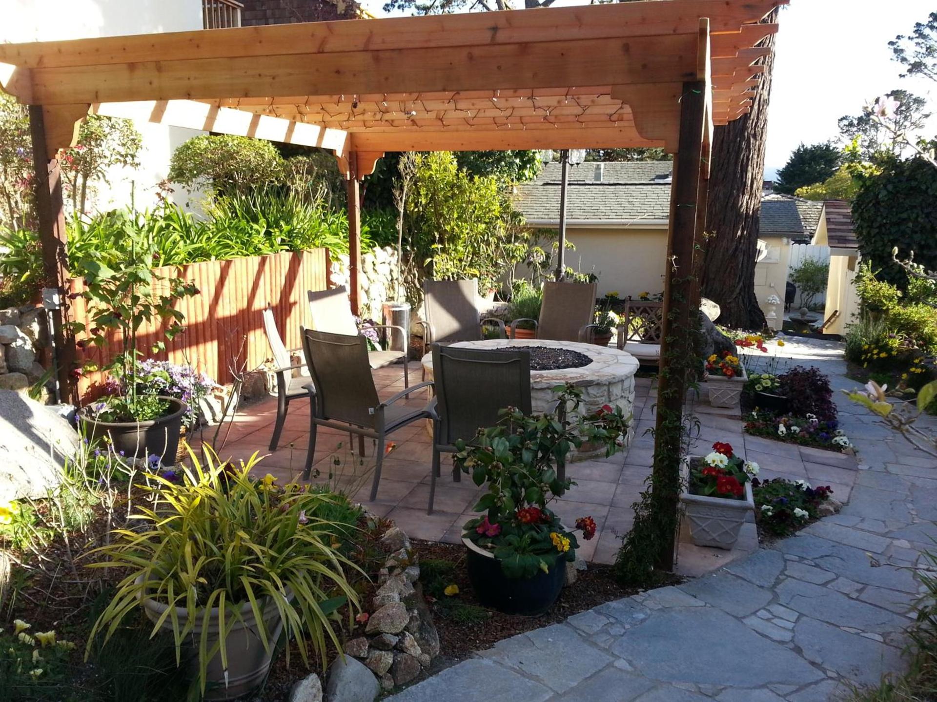 The Vendange Carmel Inn & Suites photo 12