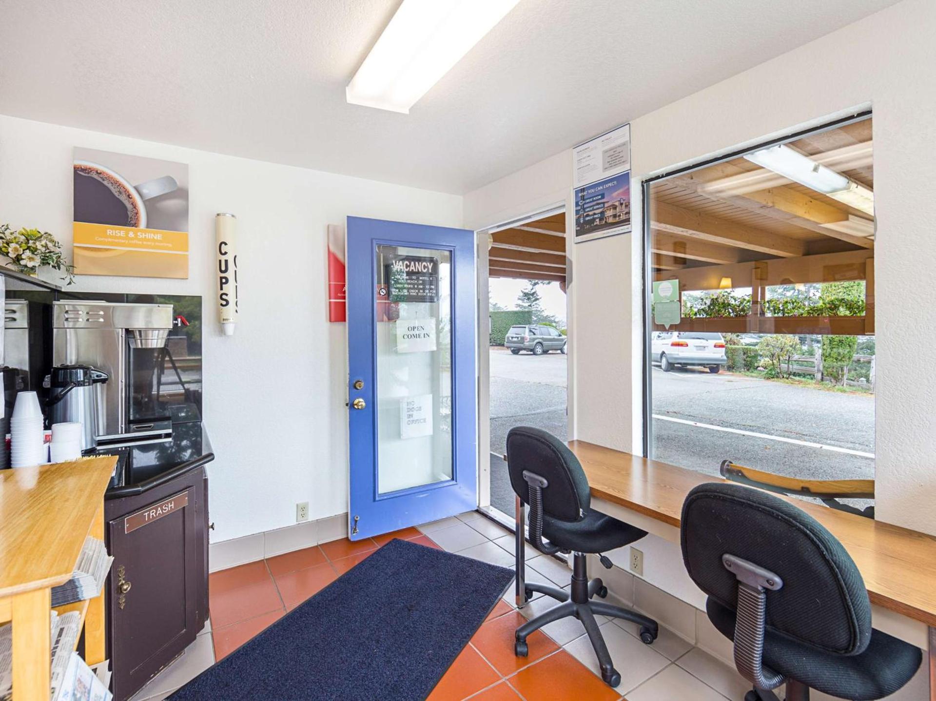 Motel 6 Gold Beach photo 28