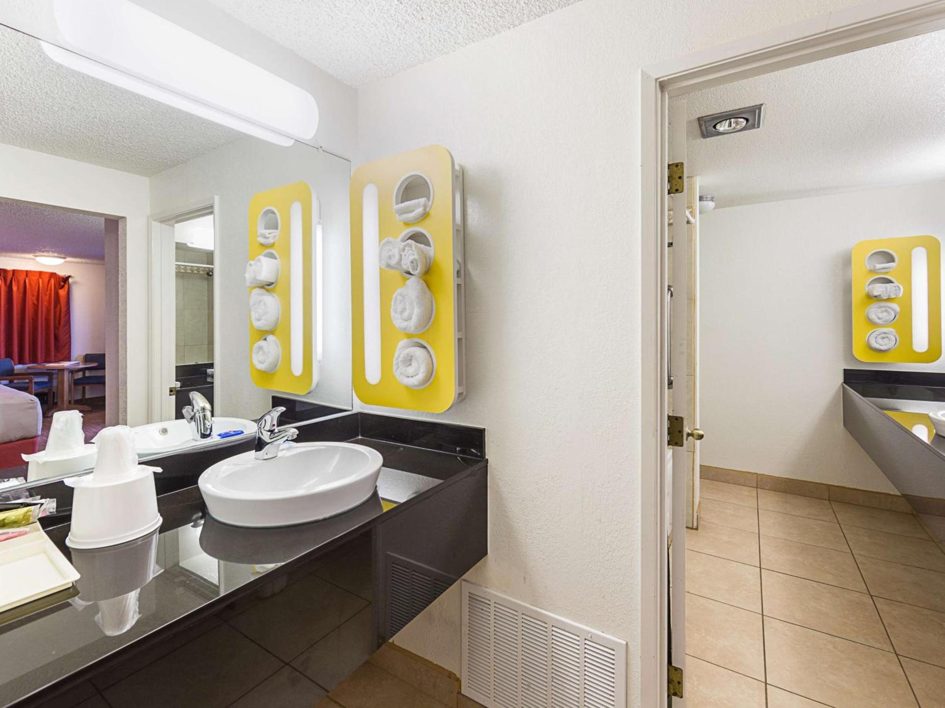 Motel 6 Gold Beach photo 11