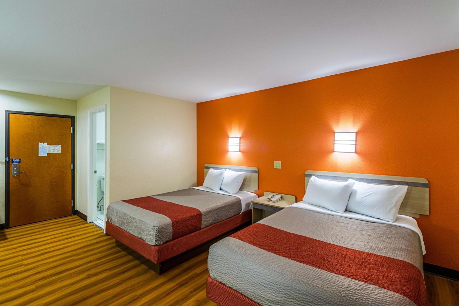 Motel 6-Urbana, IL photo 13