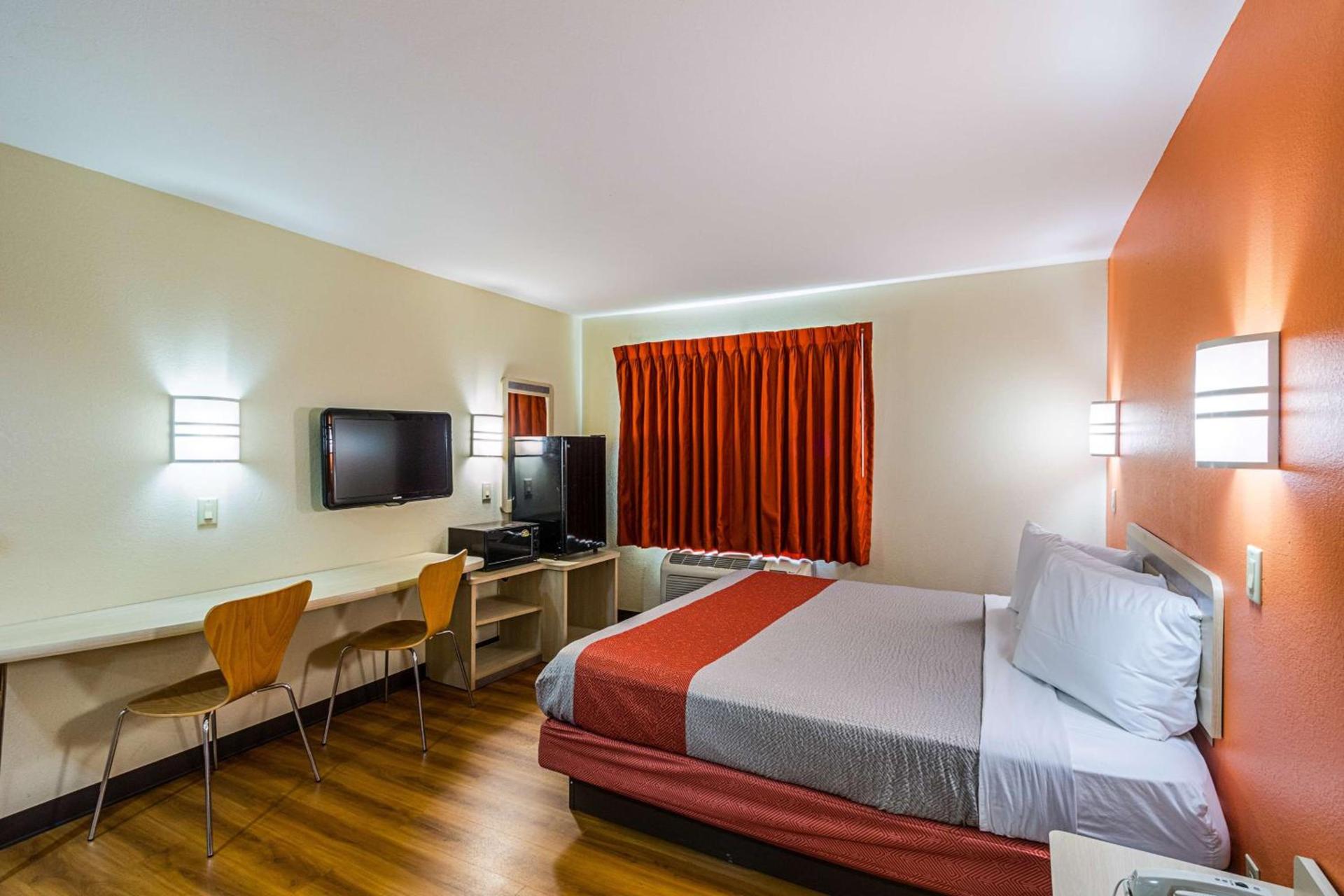 Motel 6-Urbana, IL photo 5
