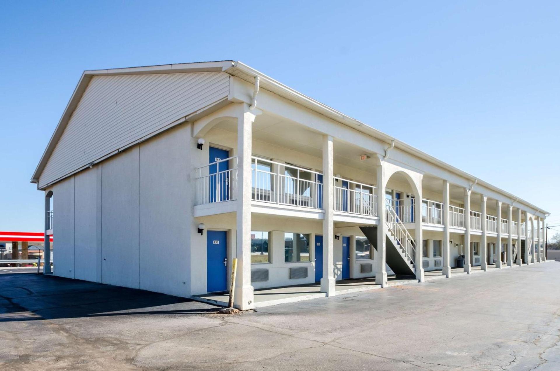 Motel 6-Commerce, GA photo 3