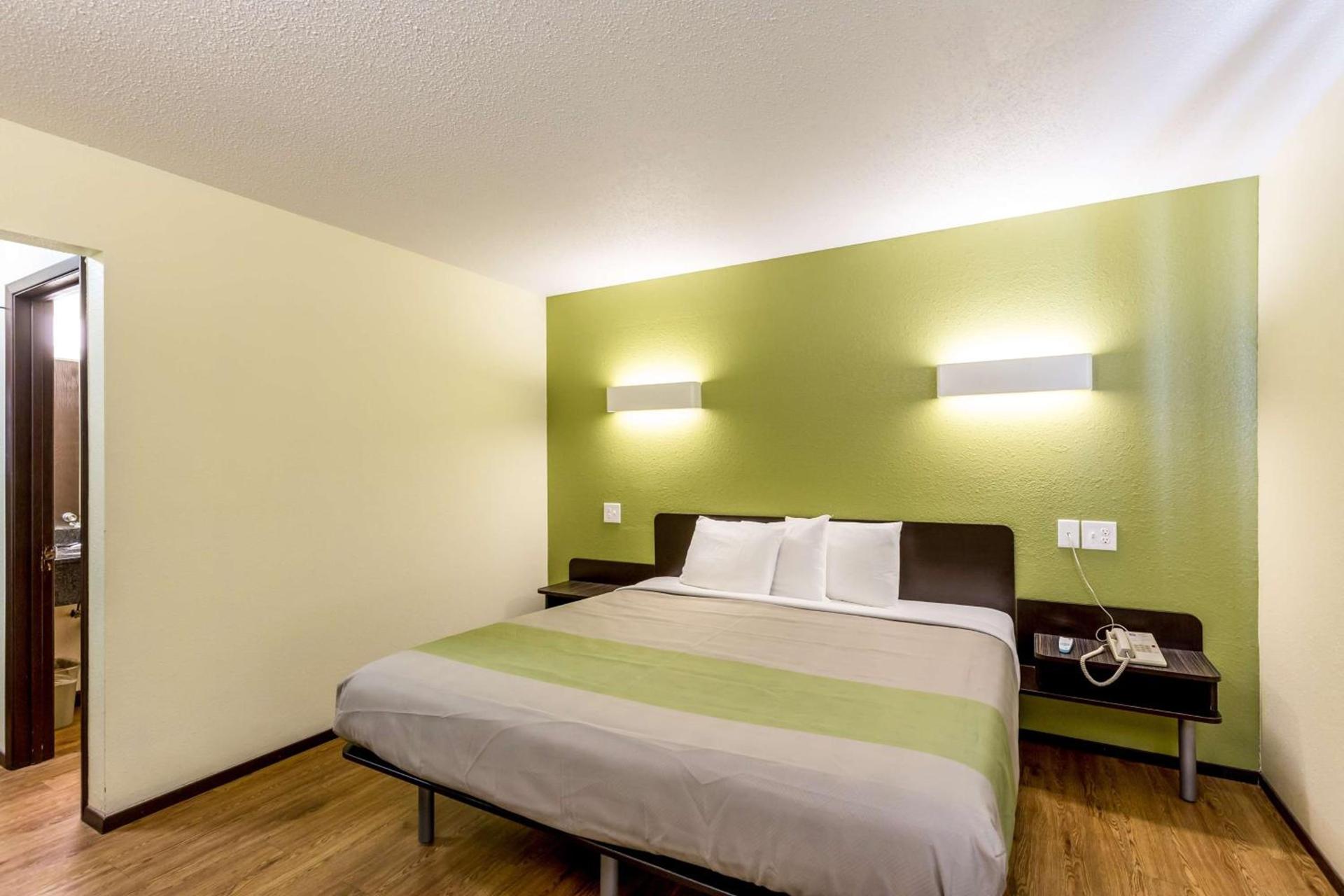 Motel 6-Troy, IL photo 27
