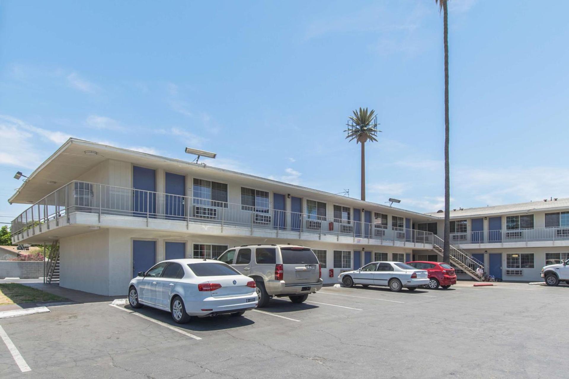 Motel 6 Bakersfield photo 57