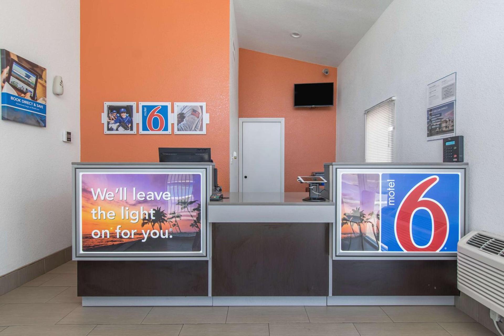 Motel 6 Bakersfield photo 46