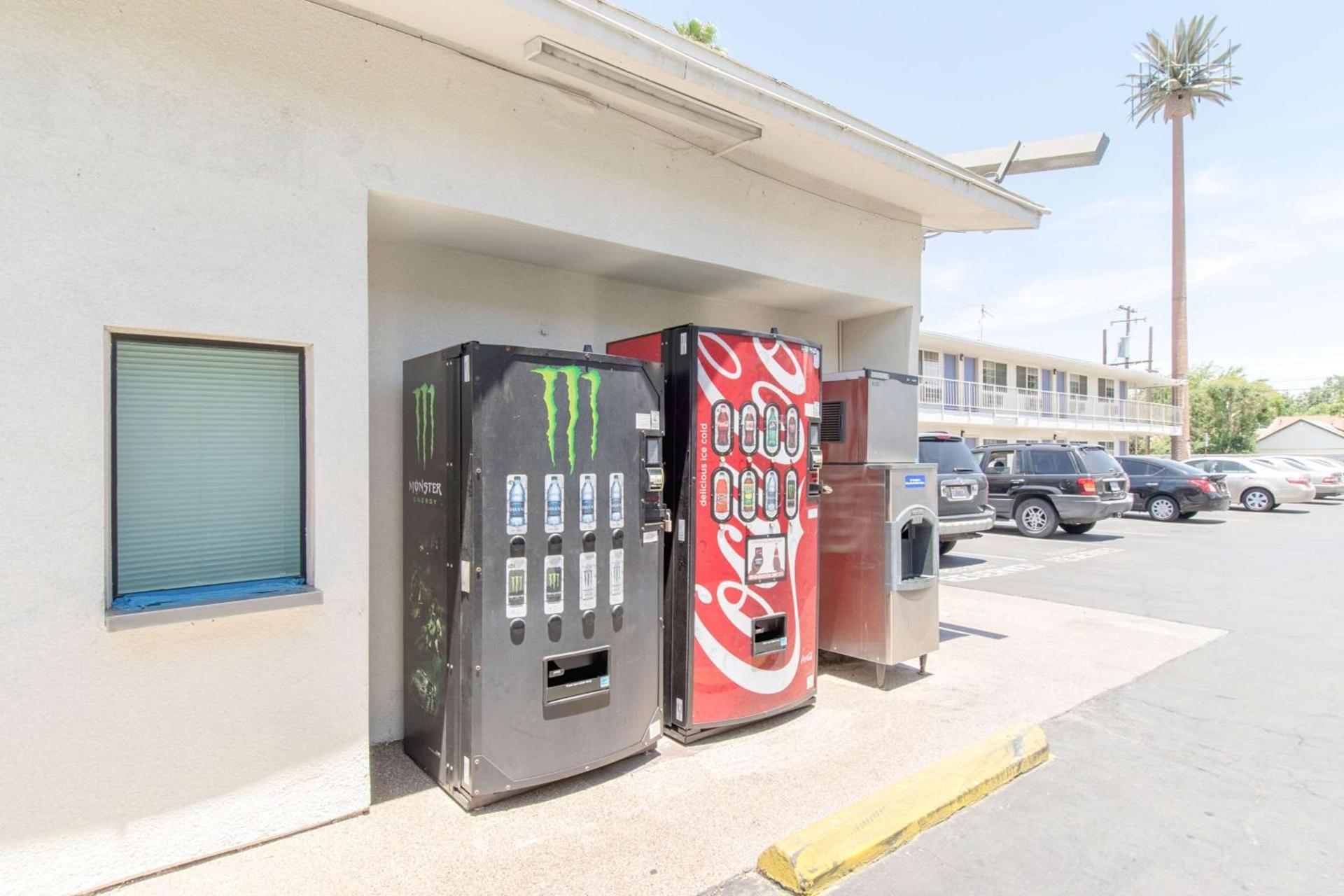 Motel 6 Bakersfield photo 41