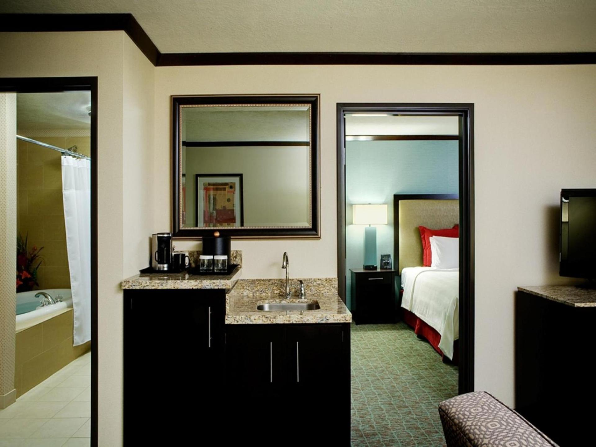 Crowne Plaza Anchorage-Midtown by IHG photo 4