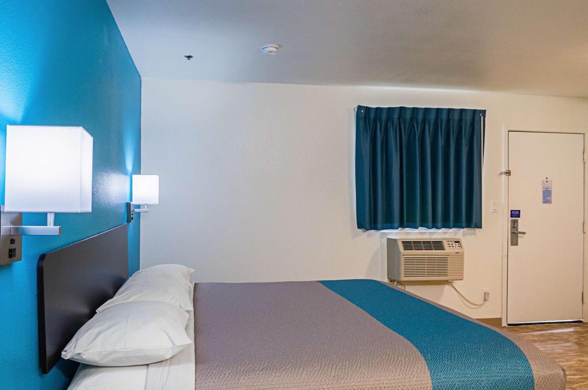 Motel 6-Bay Saint Louis, MS photo 12