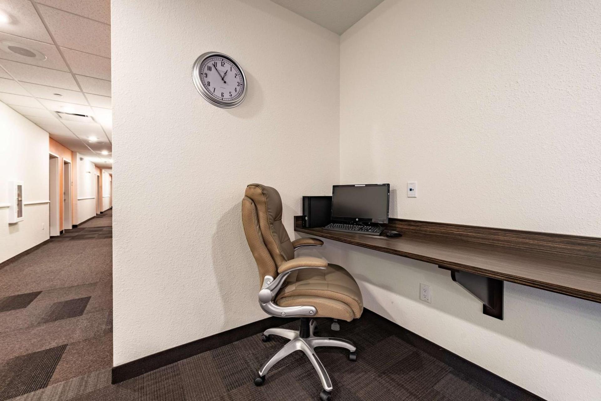 Motel 6-Mankato, MN photo 31