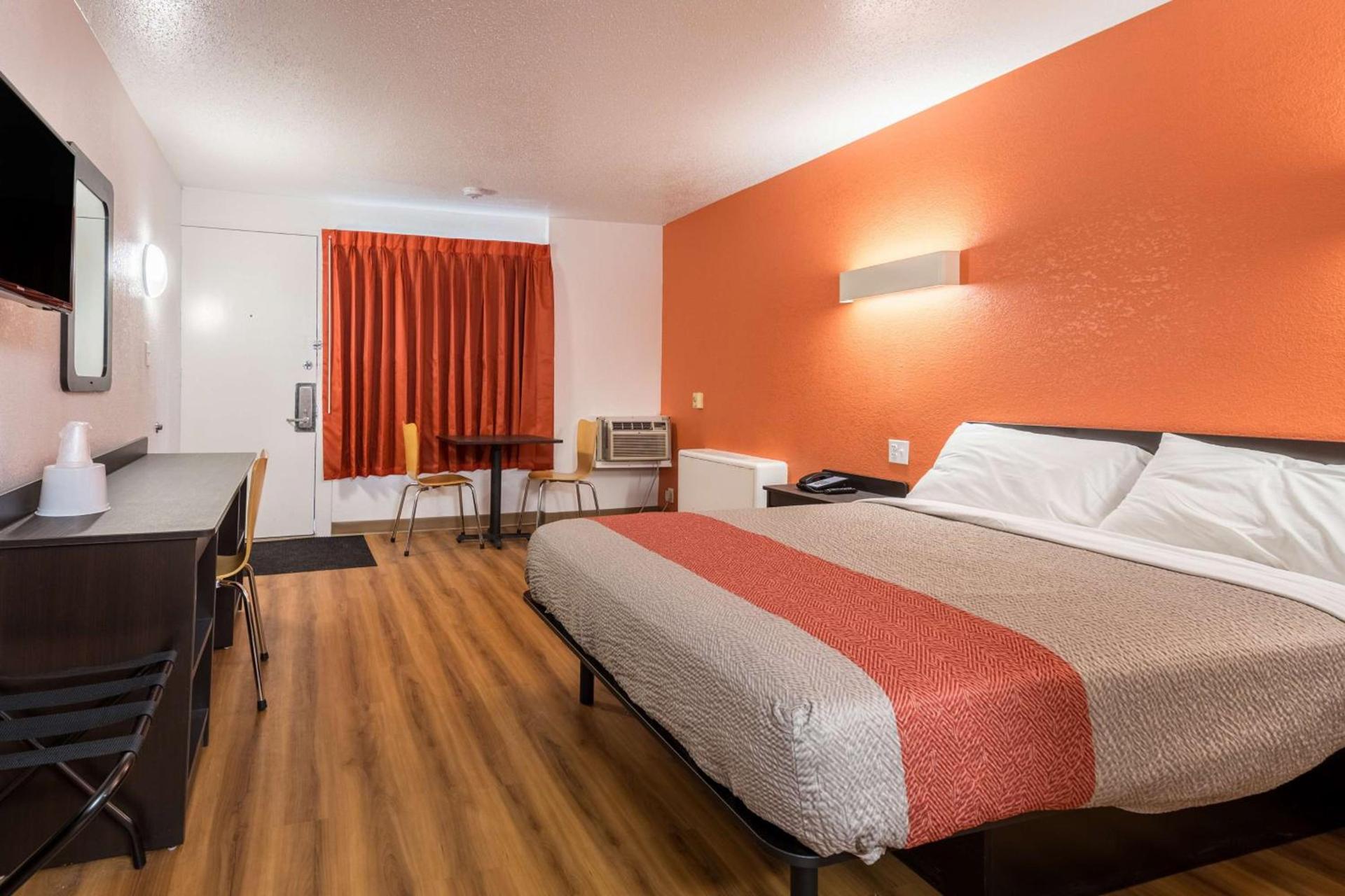 Motel 6-Schenectady, NY photo 2