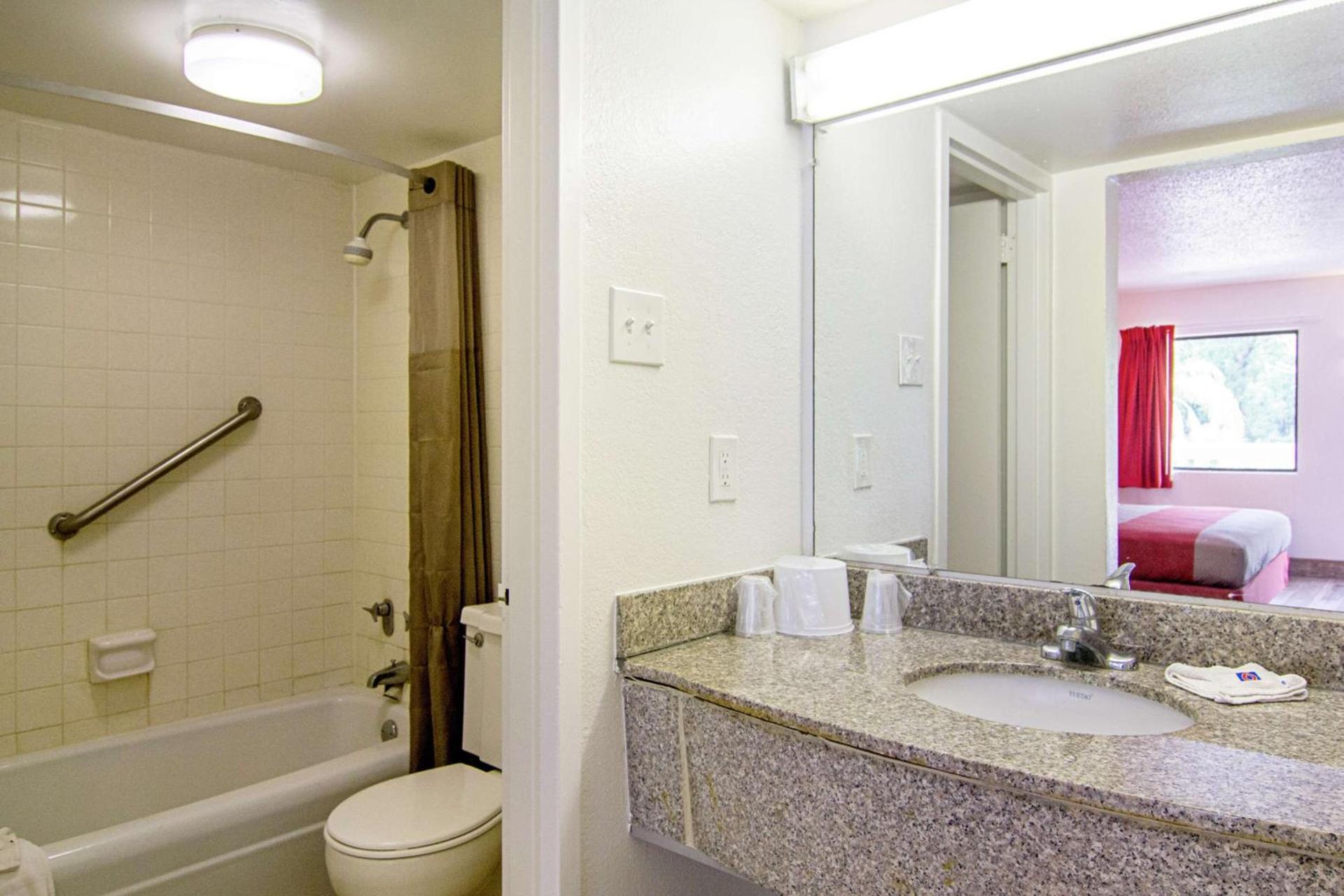 Motel 6-Starke, FL photo 23